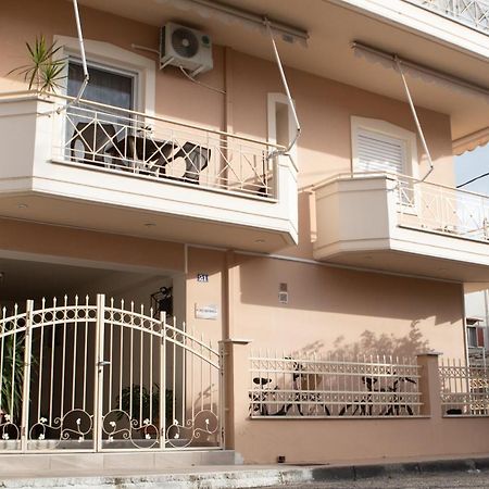 Langi Apartments Mesolóngion 外观 照片