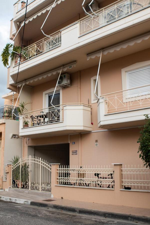 Langi Apartments Mesolóngion 外观 照片